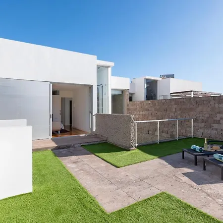 6 Bed Villa Private Heated Pool @ 30º For Free Villa